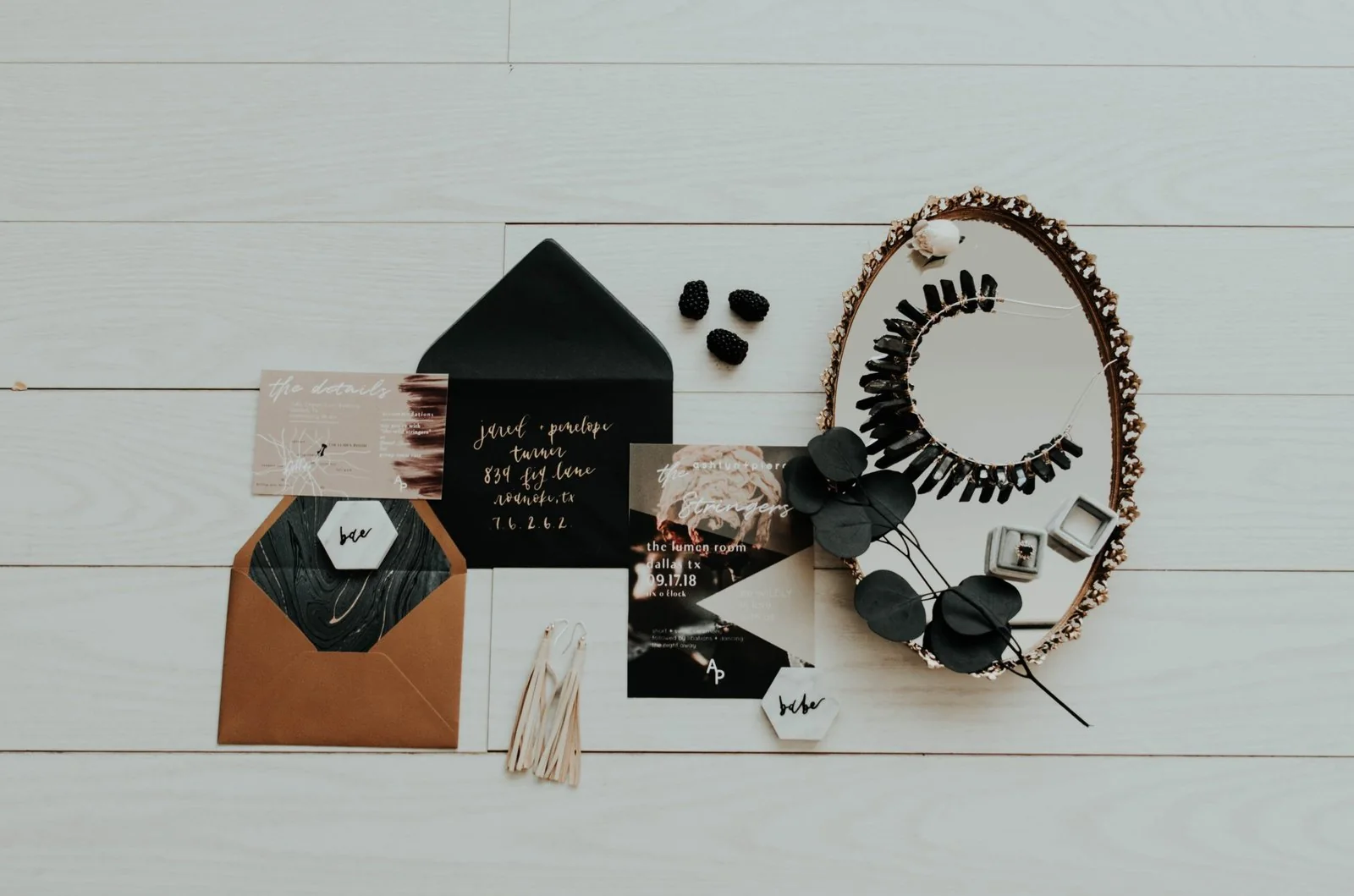 How Personalised Calligraphy Gifts from Calligraphers in Singapore Leave a Lasting Impression